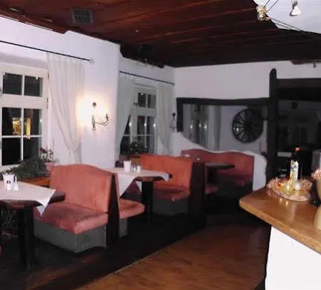 Hotel Goldener Hirsch 3*